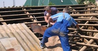 Демонтаж крыши в Раменском - стоимость работ от 725 рублей за м2